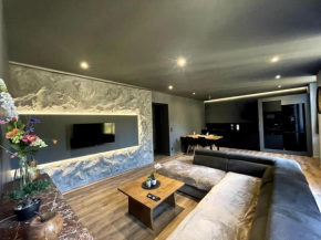 Suite Anela Saint-Claude